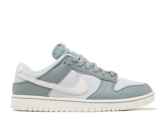 Dunk Low Mica Green